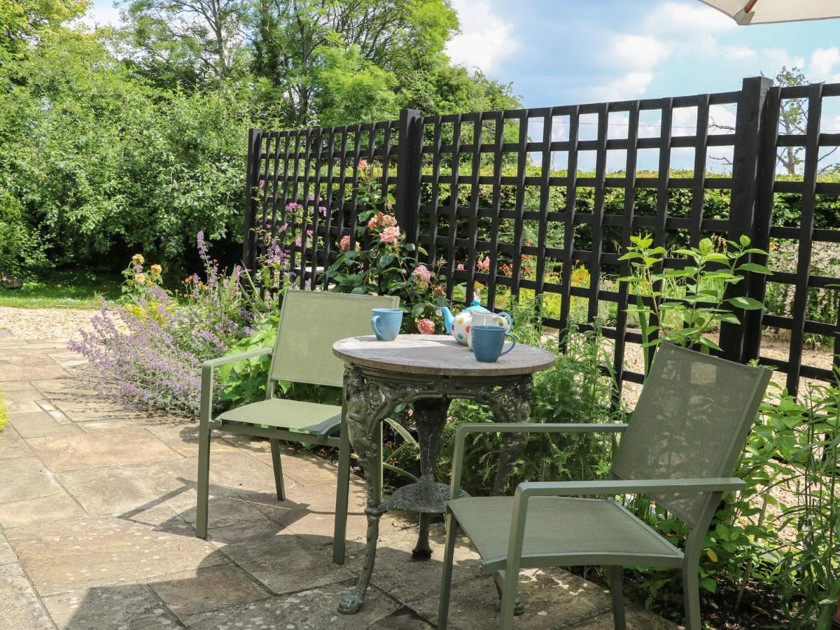 The Barn At Sandhole Cottage Tonbridge Eksteriør billede